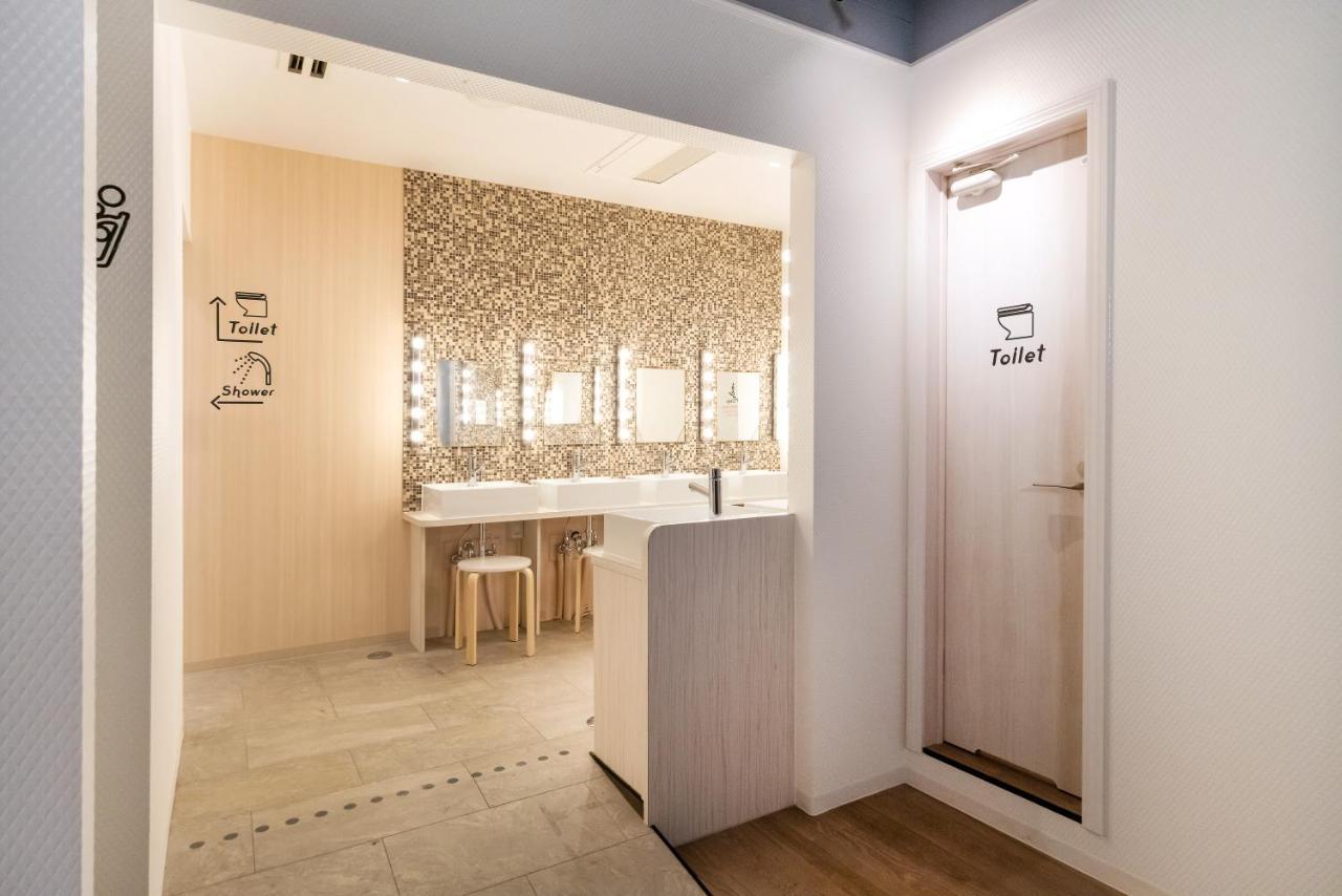 Hotel a capsule Eegee Kamata 2*