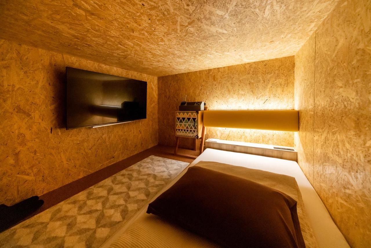 Eegee Kamata Hotel cápsula